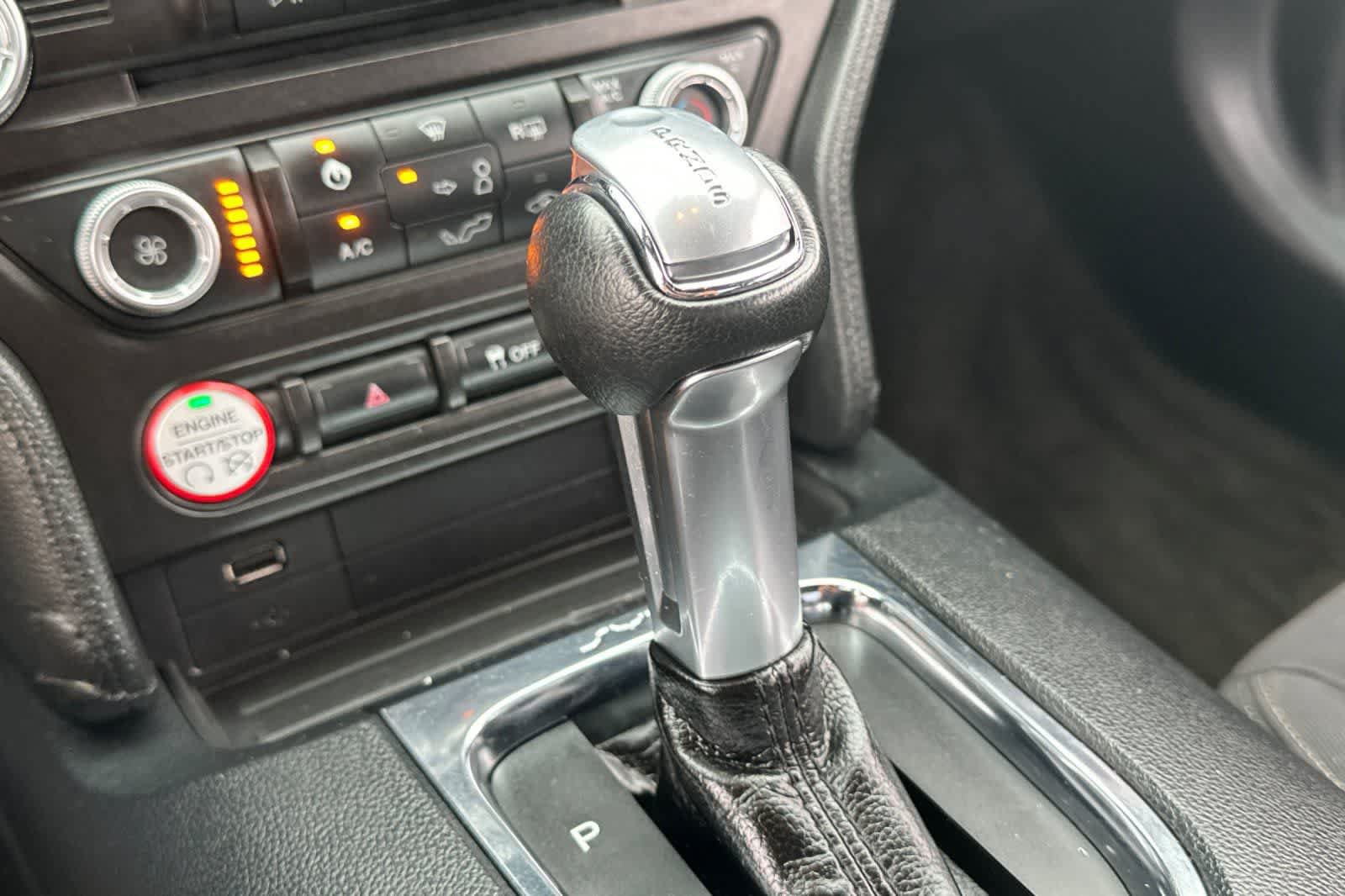 Used 2016 Ford Mustang Coupe RWD image 25