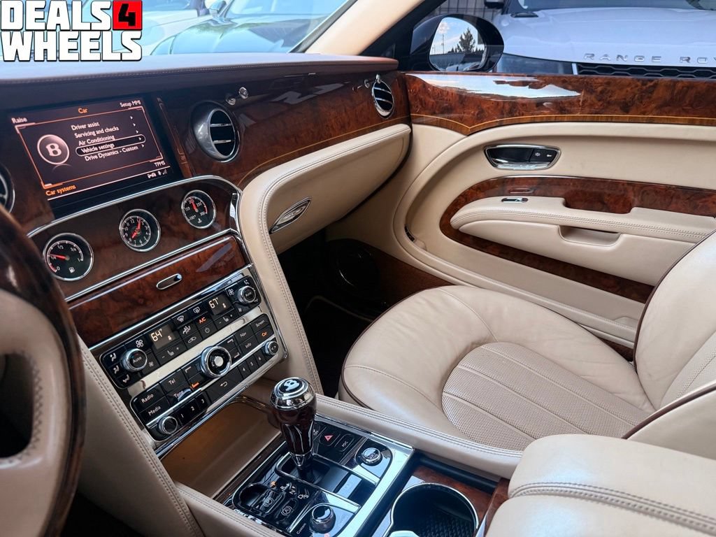 Used 2012 Bentley Mulsanne RWD image 39