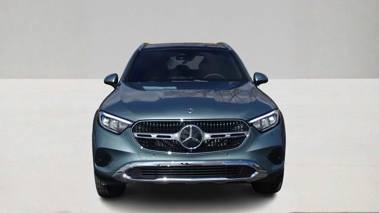 New 2026 Mercedes-Benz GLC 300 4MATIC image 2