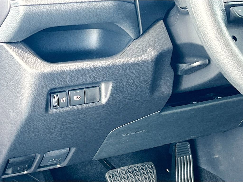 New 2025 Toyota RAV4 LE FWD image 10