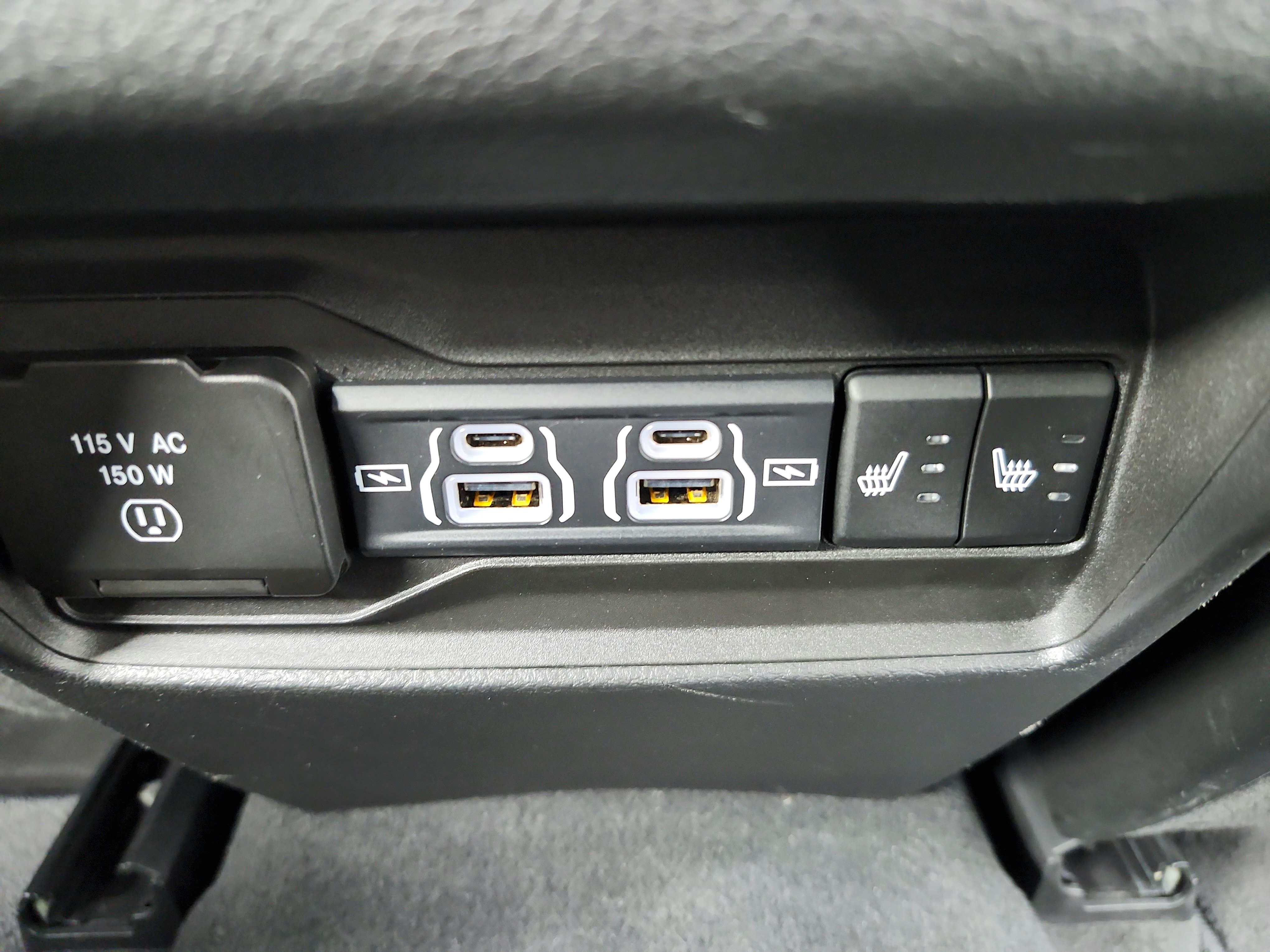 Used 2023 Jeep Grand Cherokee Overland AWD/4WD image 44