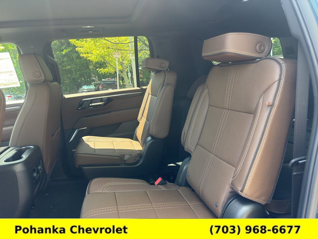 New 2026 Chevrolet Suburban High Country AWD/4WD image 28