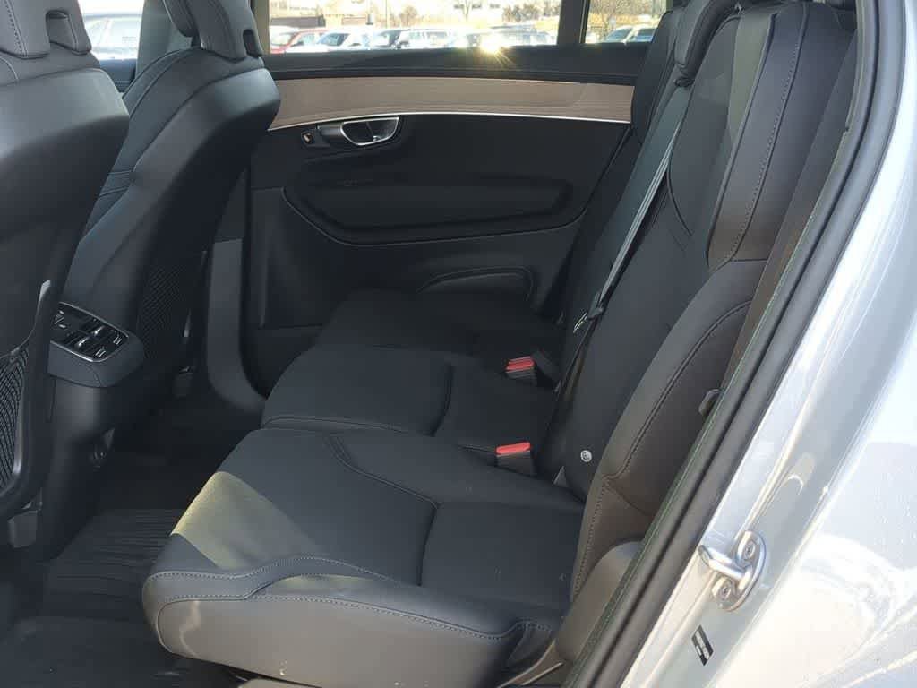 Certified 2026 Volvo XC90 B6 Plus w/ Protection Package Premier AWD/4WD image 18