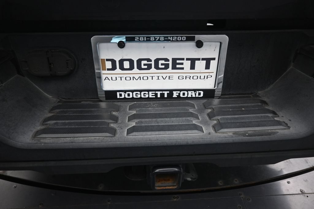 Used 2023 Toyota Tundra Limited w/ Power Package AWD/4WD image 2