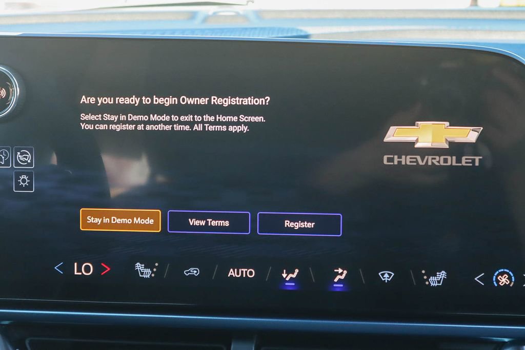 New 2026 Chevrolet Equinox EV LT image 13