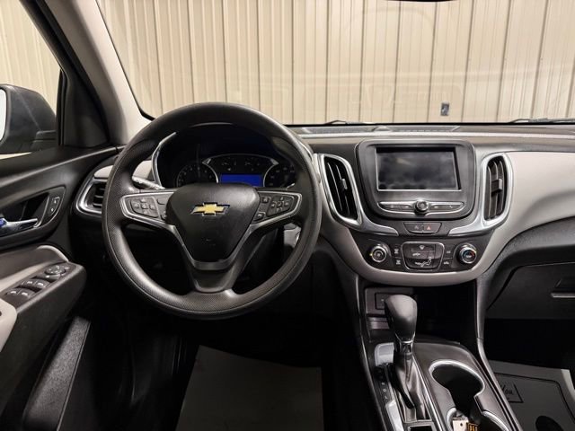 Used 2022 Chevrolet Equinox LS w/ LS Convenience Package image 29