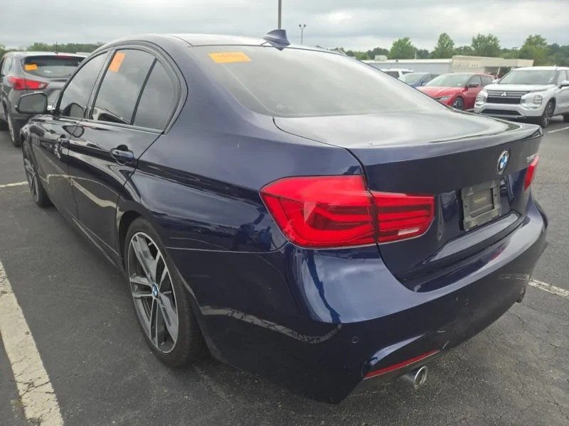 Used 2018 BMW 340i Sedan RWD image 3
