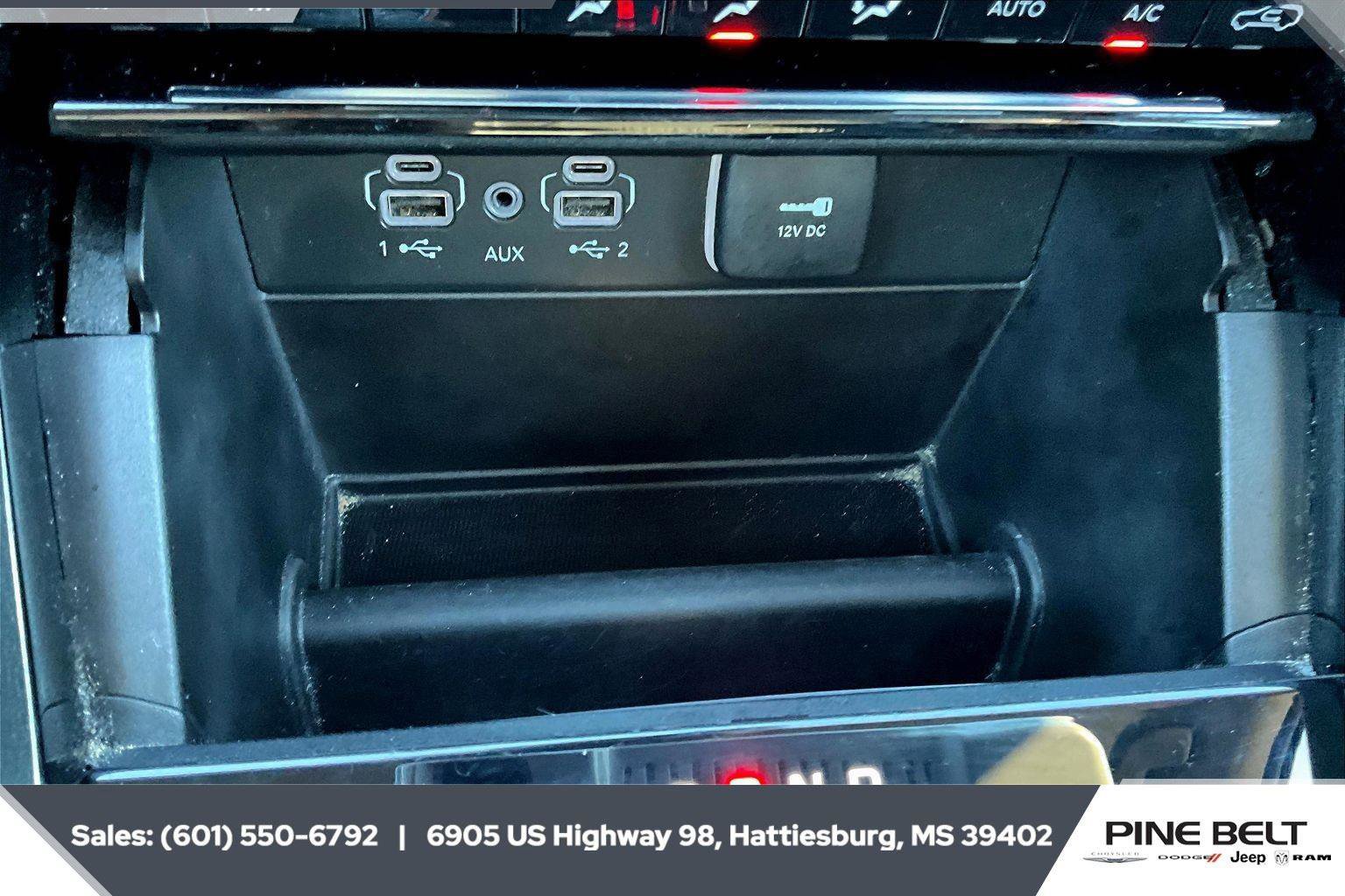 Used 2023 Jeep Grand Cherokee L Limited image 22