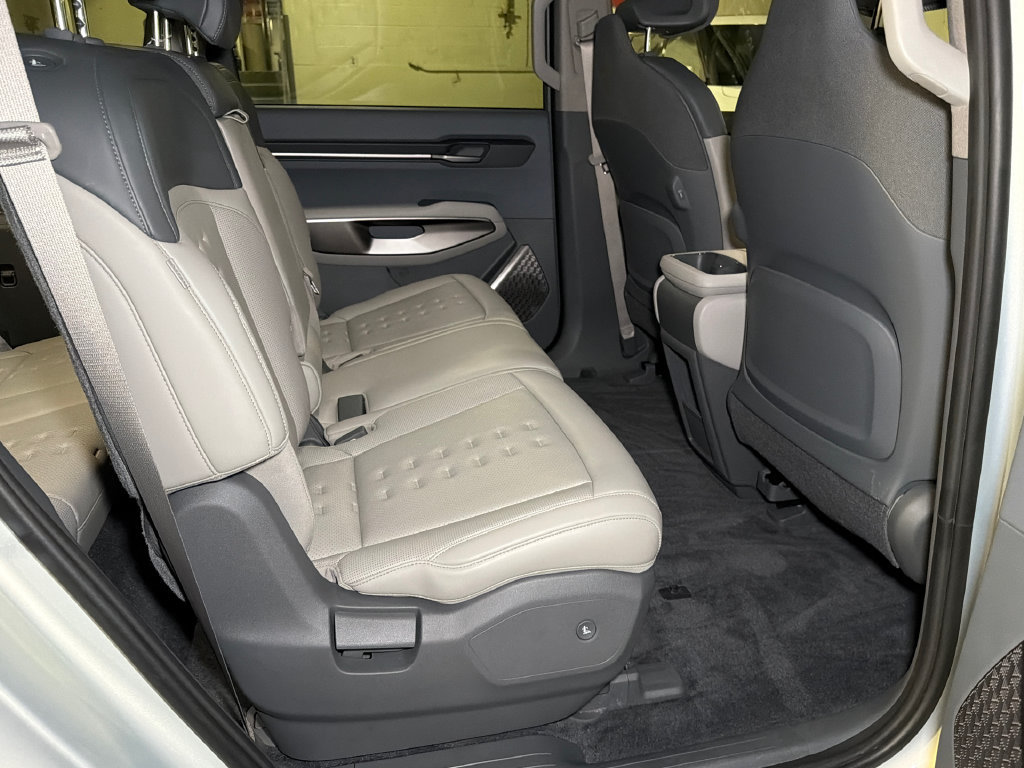 Certified 2024 Kia EV9 Wind AWD/4WD image 16