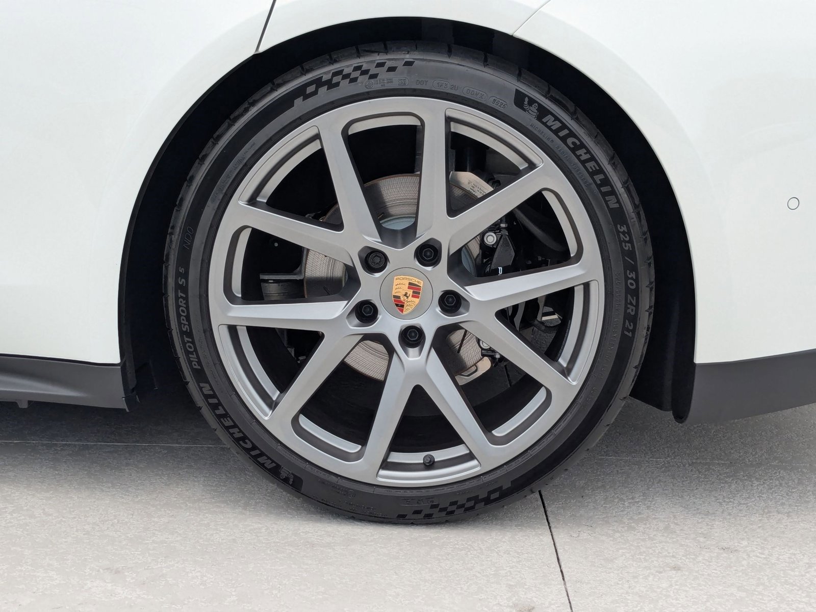 New 2025 Porsche Panamera 4 image 28