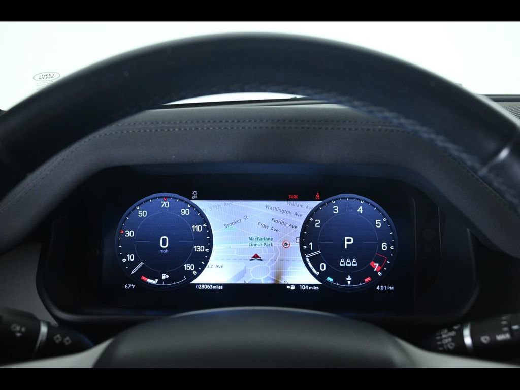 Used 2023 Land Rover Defender 110 S image 10