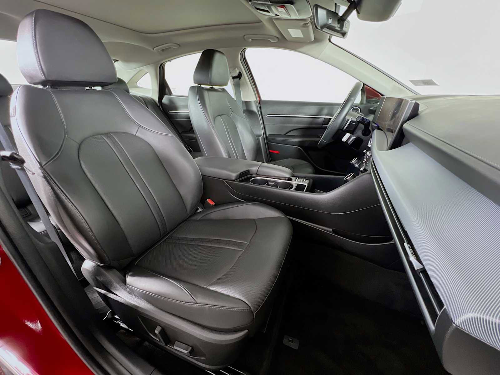 Certified 2025 Hyundai Sonata Limited image 30