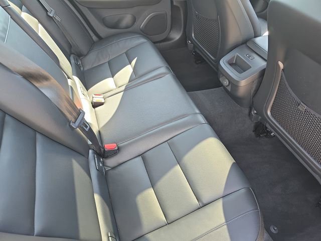 Used 2021 Volvo S60 T6 Momentum w/ Premium Package image 13