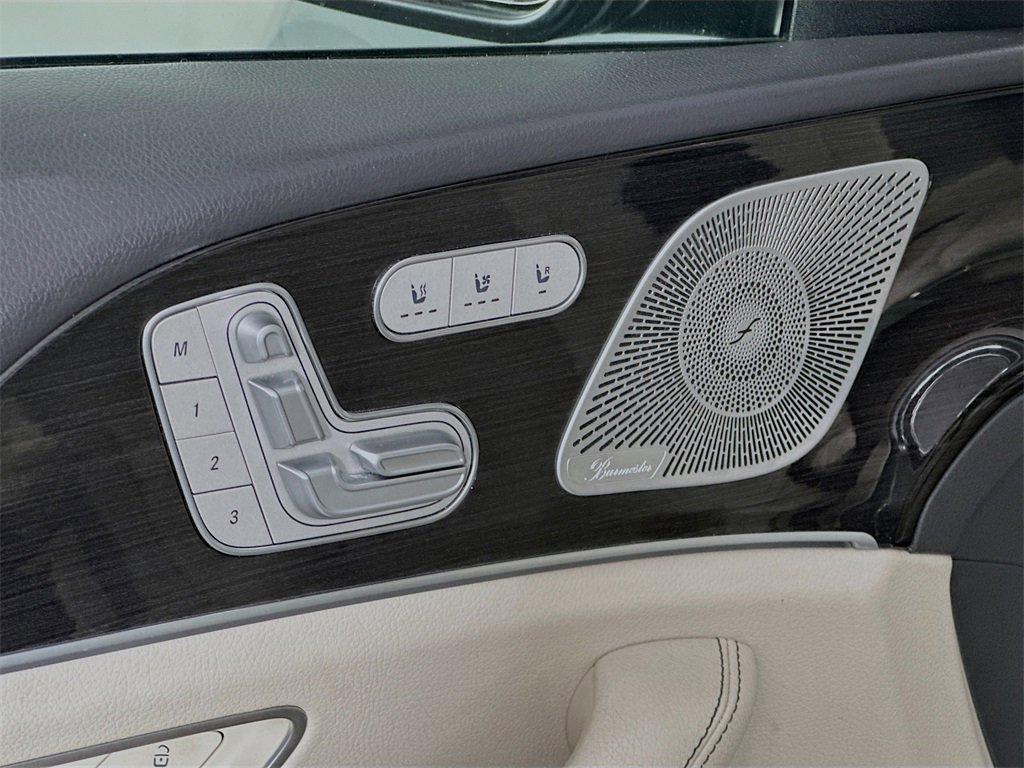 Used 2020 Mercedes-Benz GLS 450 4MATIC image 23