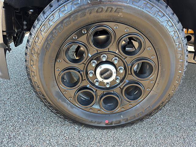 New 2027 Ford F250 Lariat w/ Black Appearance Package AWD/4WD image 9