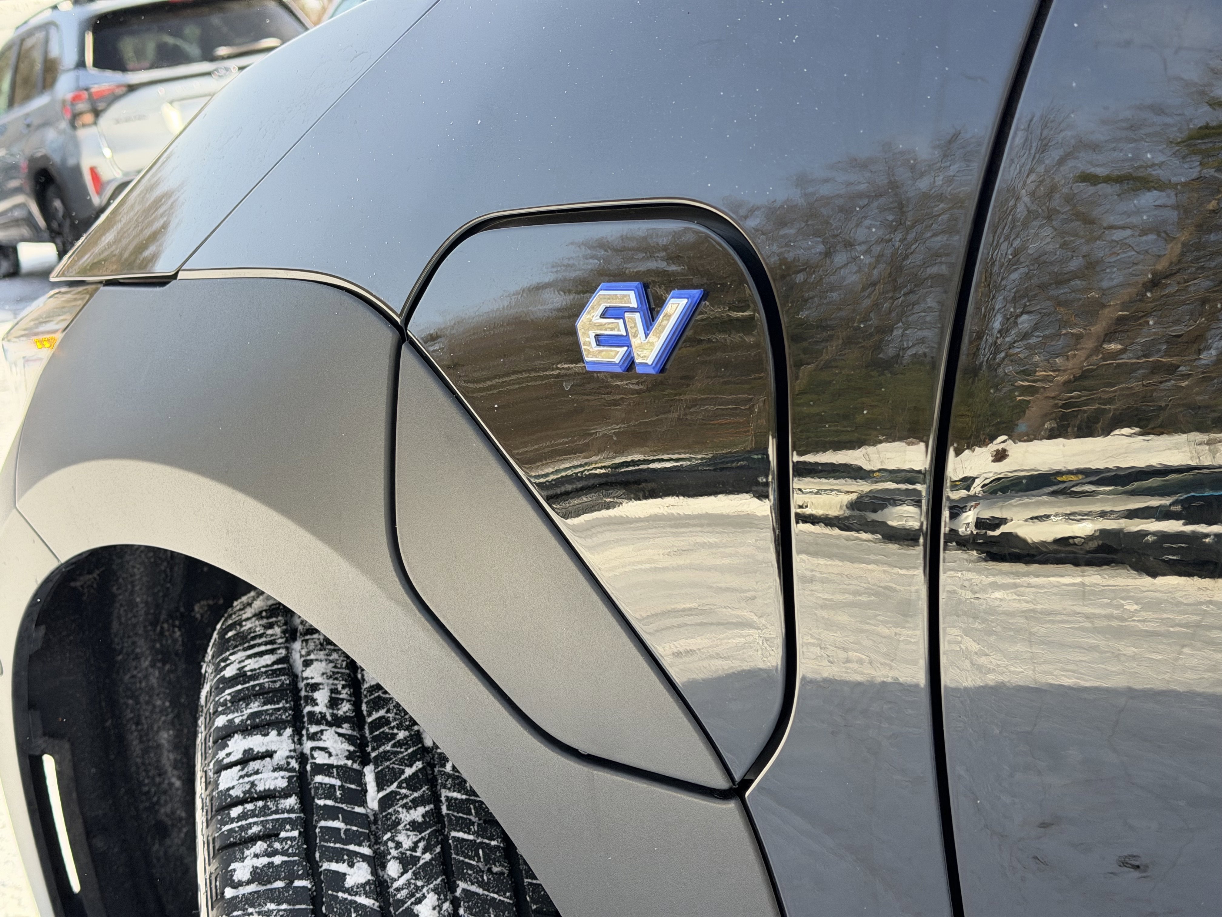 Used 2024 Subaru Solterra Touring w/ Touring Package image 7