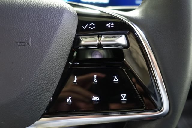 Used 2024 Cadillac Lyriq Tech AWD/4WD image 14