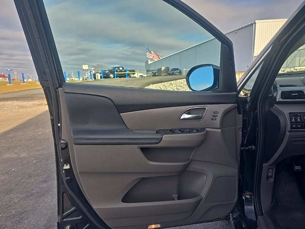 Used 2015 Honda Odyssey Touring image 11