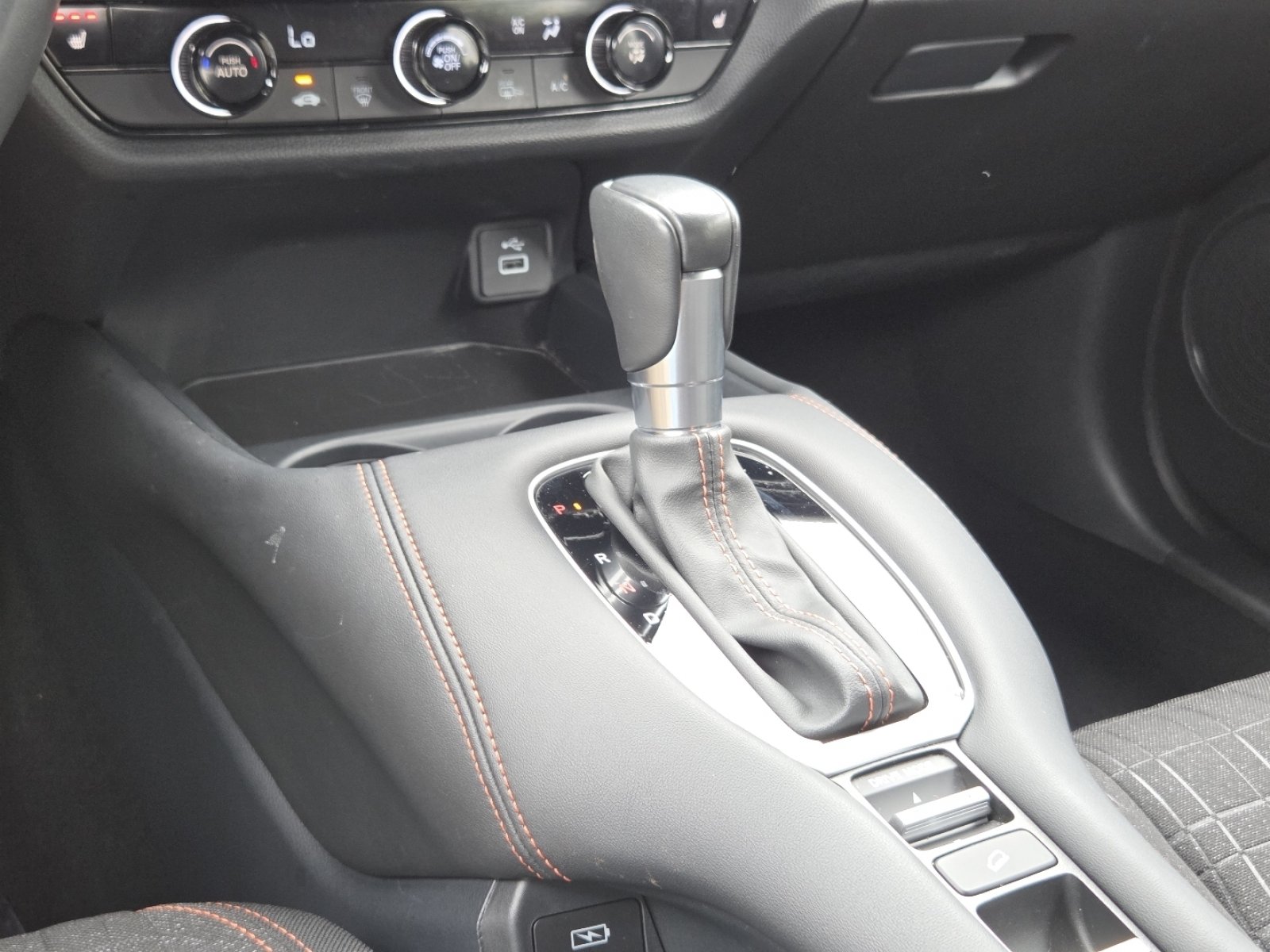 Used 2024 Honda HR-V Sport image 32
