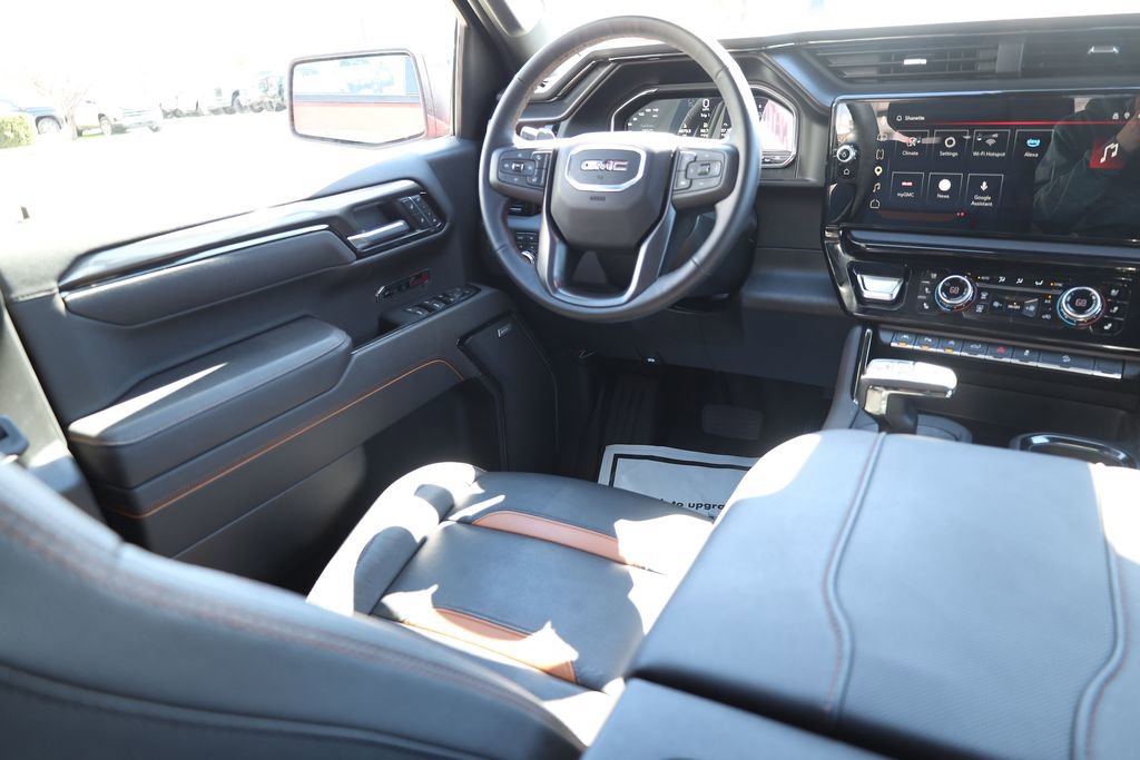 Used 2025 GMC Sierra 1500 AT4 w/ AT4 Premium Package AWD/4WD image 19