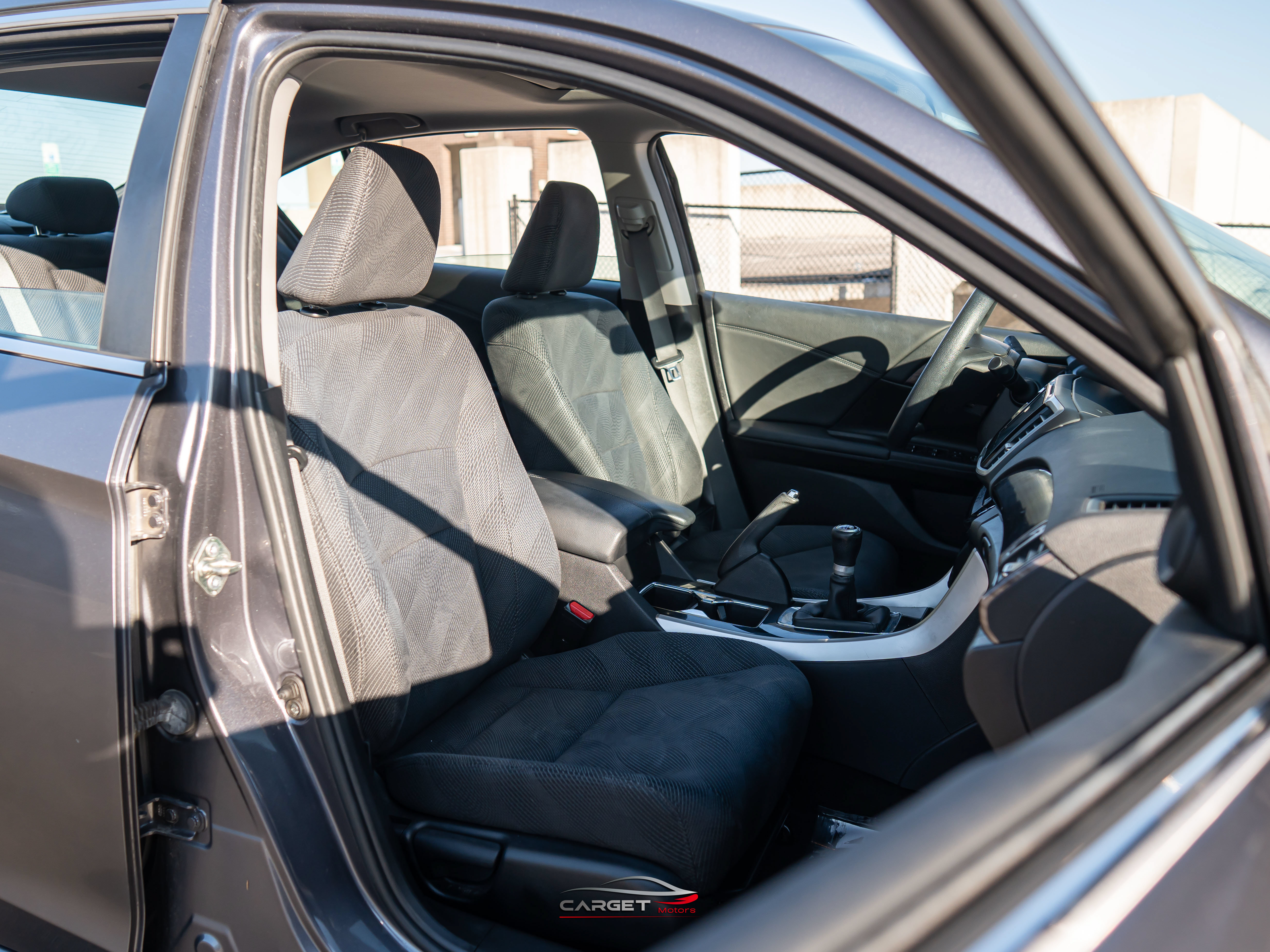 Used 2017 Honda Accord EX image 15