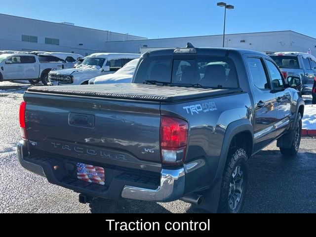 Used 2017 Toyota Tacoma TRD Off-Road image 5