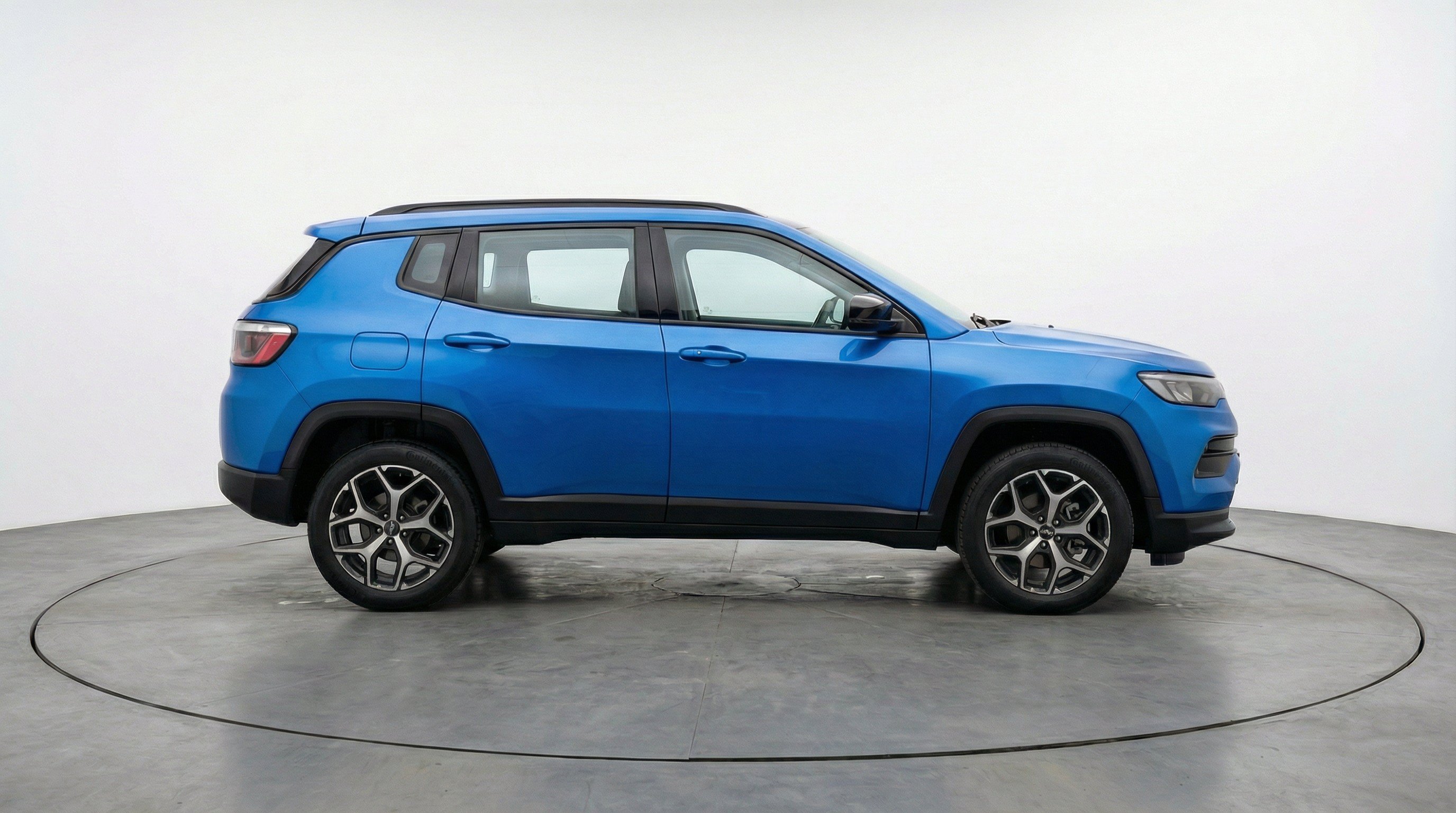 Used 2025 Jeep Compass Limited AWD/4WD image 11