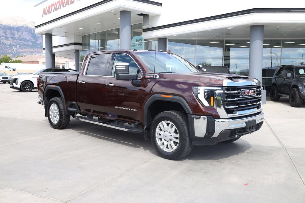 Used 2024 GMC Sierra 3500 SLT w/ SLT Premium Package AWD/4WD image 8
