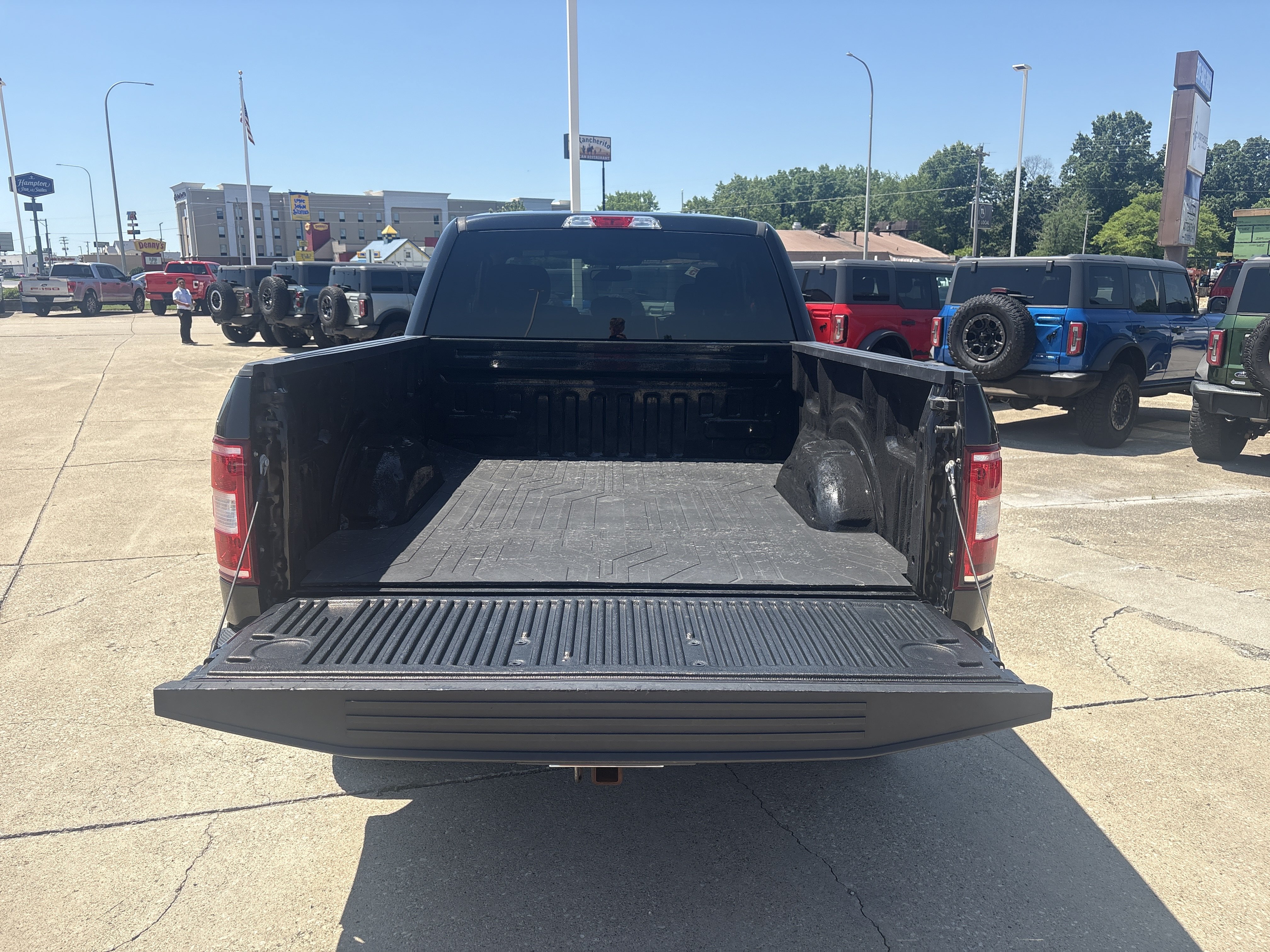 Used 2020 Ford F150 XLT w/ Equipment Group 302A Luxury AWD/4WD image 8