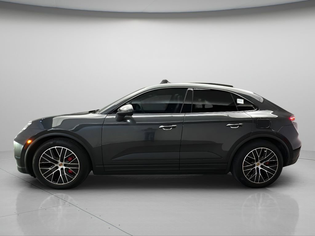 Used 2025 Porsche Macan 4S Electric image 2