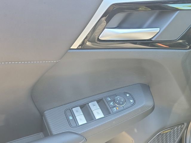 New 2025 Mitsubishi Outlander SE image 18