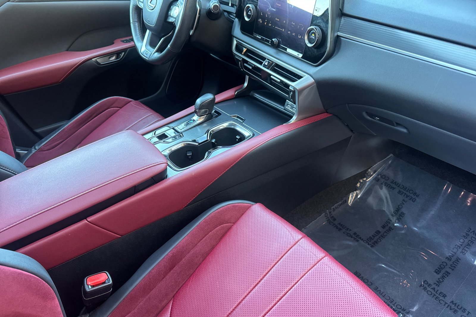 Certified 2023 Lexus RX 500h RX 500h F SPORT Performance w/ Cold Area Package image 31