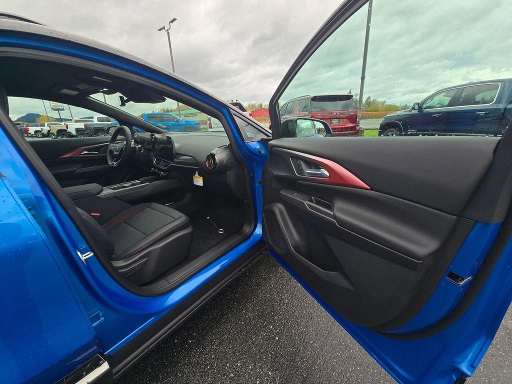 New 2026 Chevrolet Equinox EV RS image 10