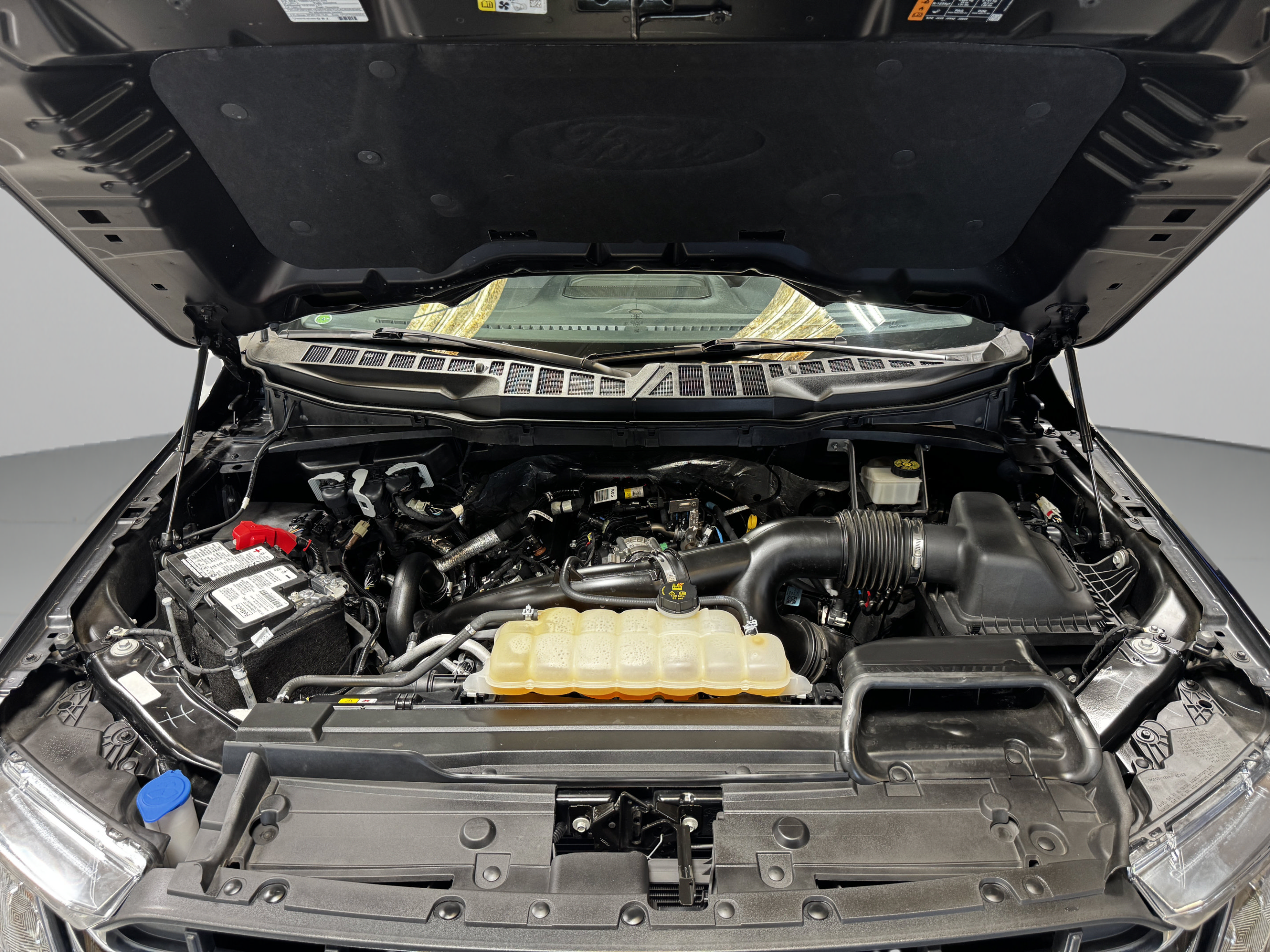 Used 2022 Ford F150 Lariat RWD image 40