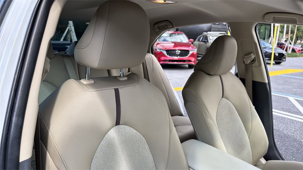 Used 2018 Toyota Camry LE image 47