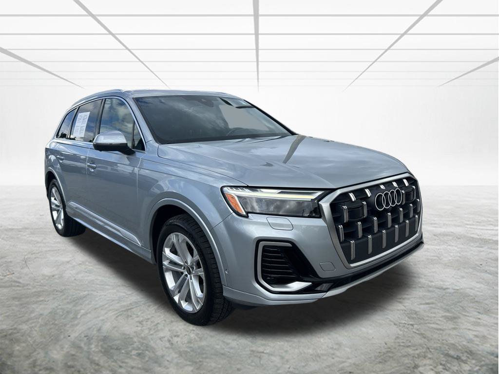 Used 2025 Audi Q7 3.0T Premium Plus AWD/4WD image 2
