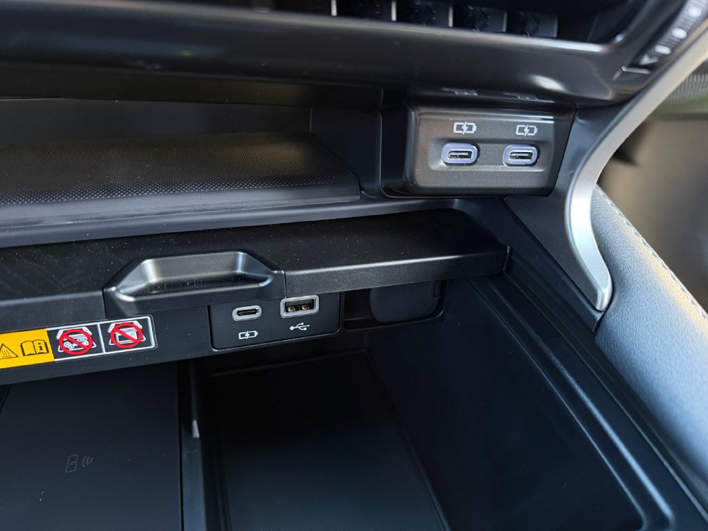 New 2026 Lexus RX 450h AWD image 20