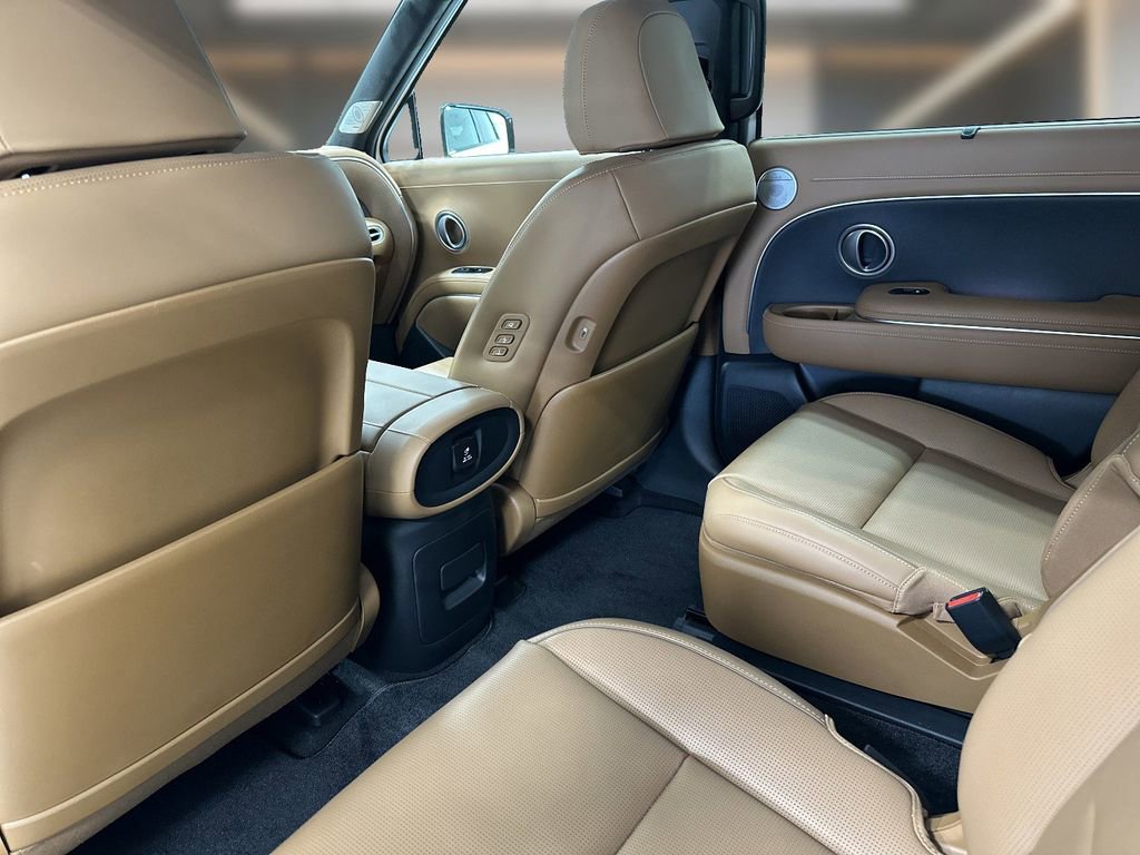 Used 2026 Hyundai Palisade Calligraphy image 12