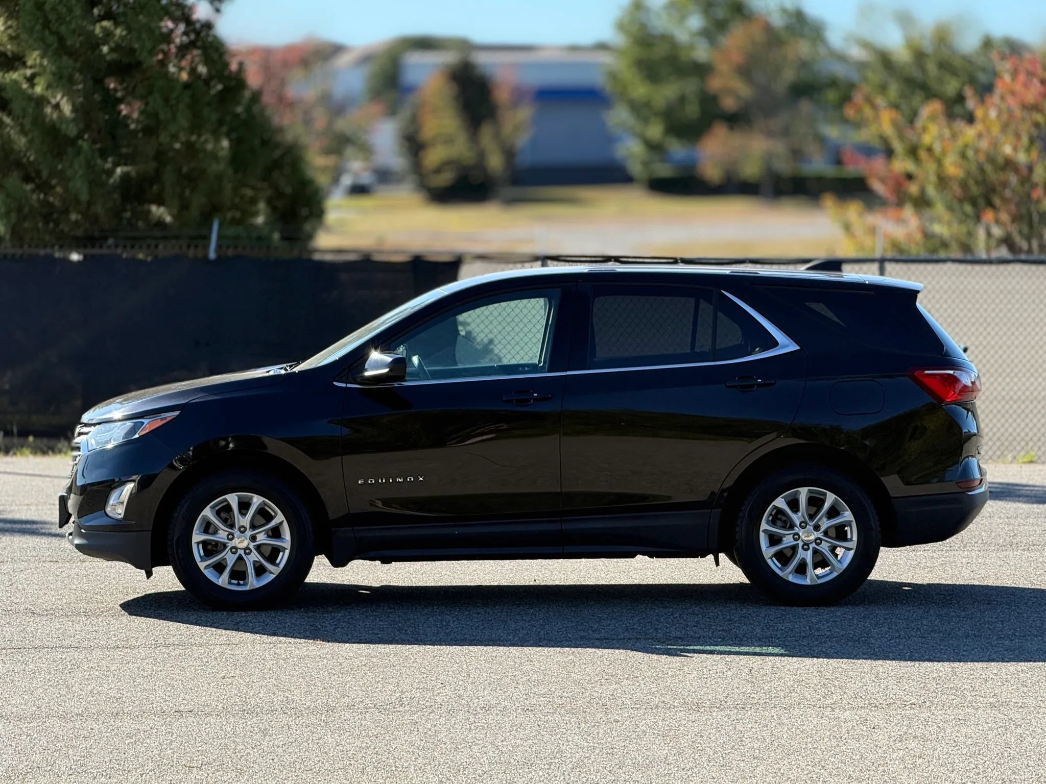 Used 2018 Chevrolet Equinox LT FWD image 8