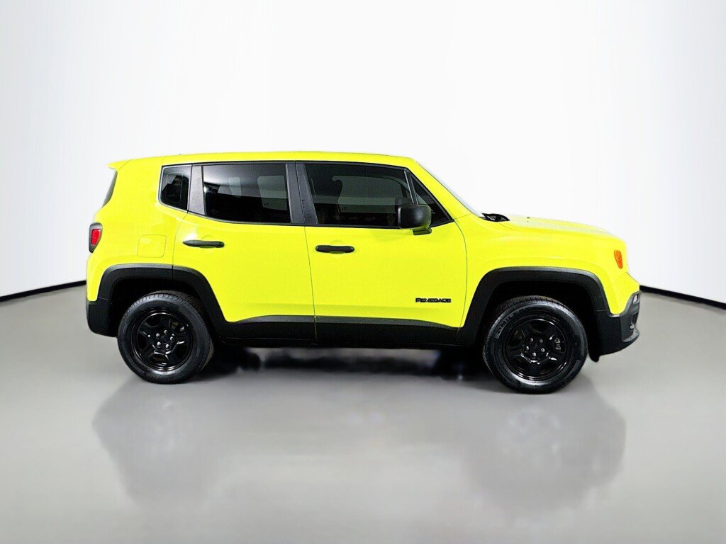 Used 2017 Jeep Renegade Sport w/ Power & Air Group image 6
