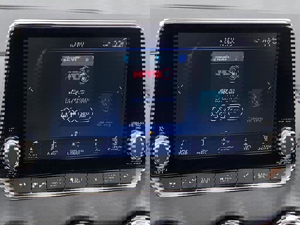 Used 2023 Nissan Sentra SR w/ SR Premium Package image 9