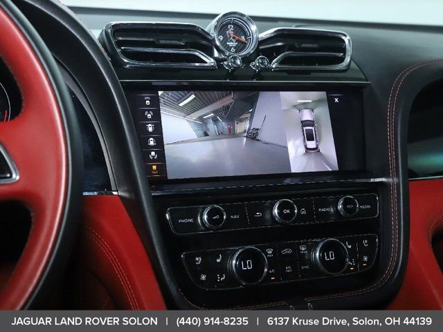 Used 2022 Bentley Bentayga image 23