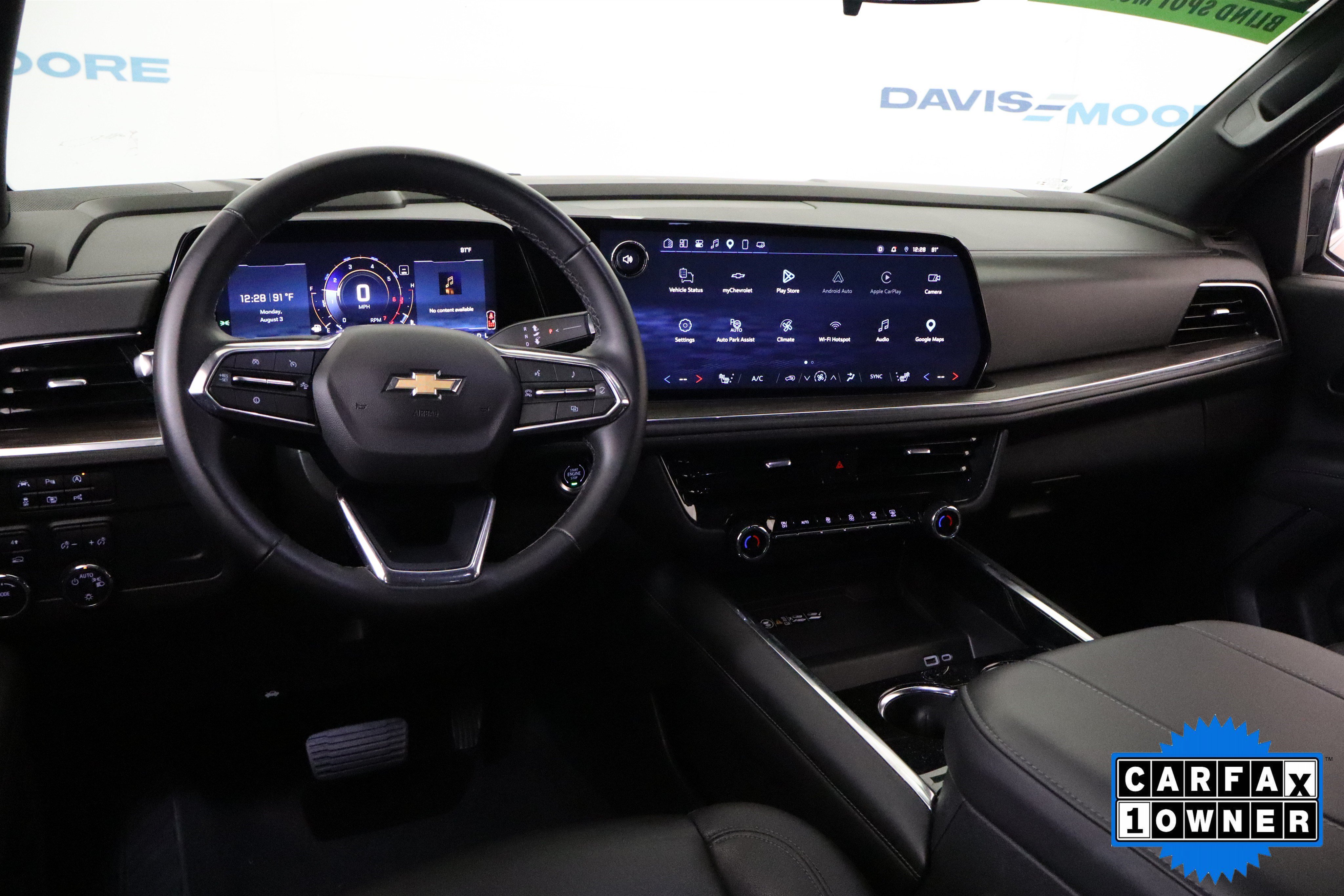 Used 2025 Chevrolet Suburban LT AWD/4WD image 16