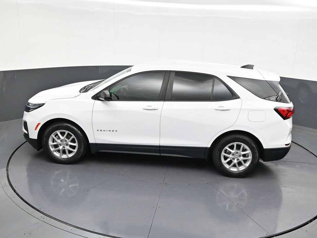 Used 2023 Chevrolet Equinox LS FWD image 21