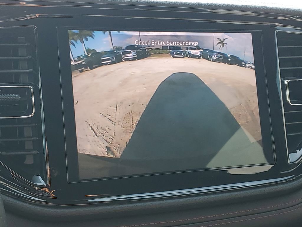 Used 2022 Dodge Durango R/T w/ Blacktop Package image 17