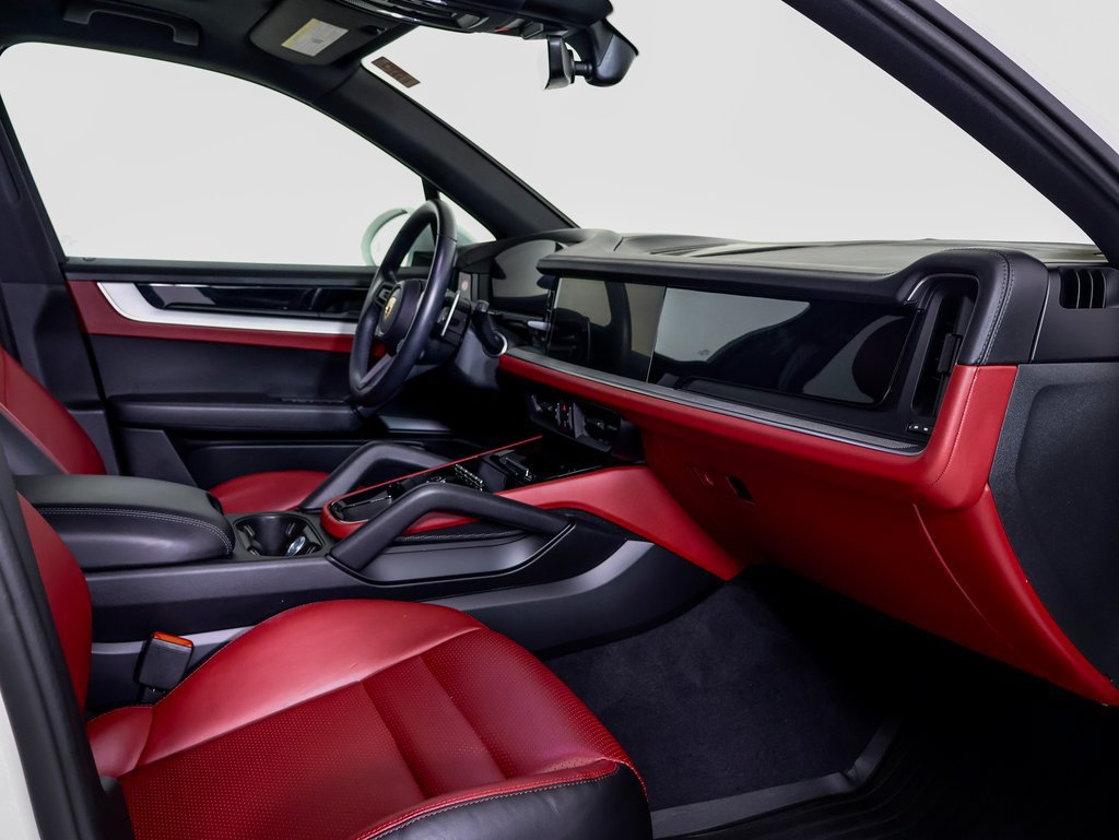 Certified 2024 Porsche Cayenne S AWD/4WD image 7