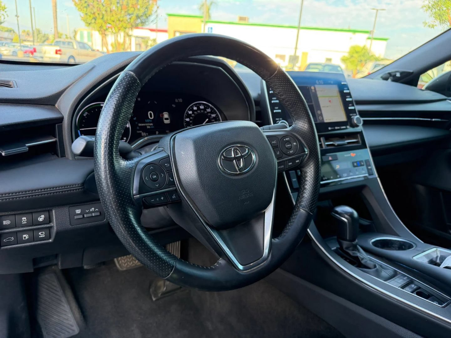 Used 2021 Toyota Avalon Limited w/ Advanced Safety Package FWD image 11