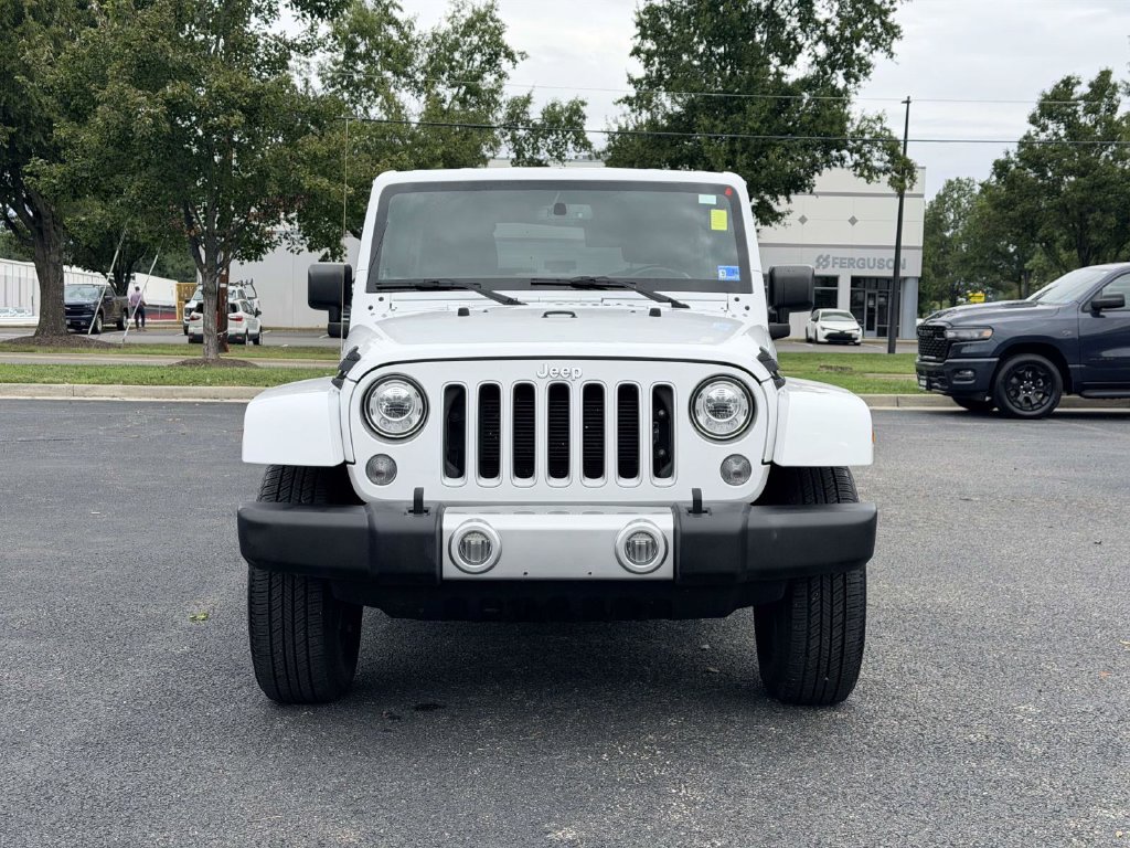 Used 2017 Jeep Wrangler Unlimited Sahara AWD/4WD image 6