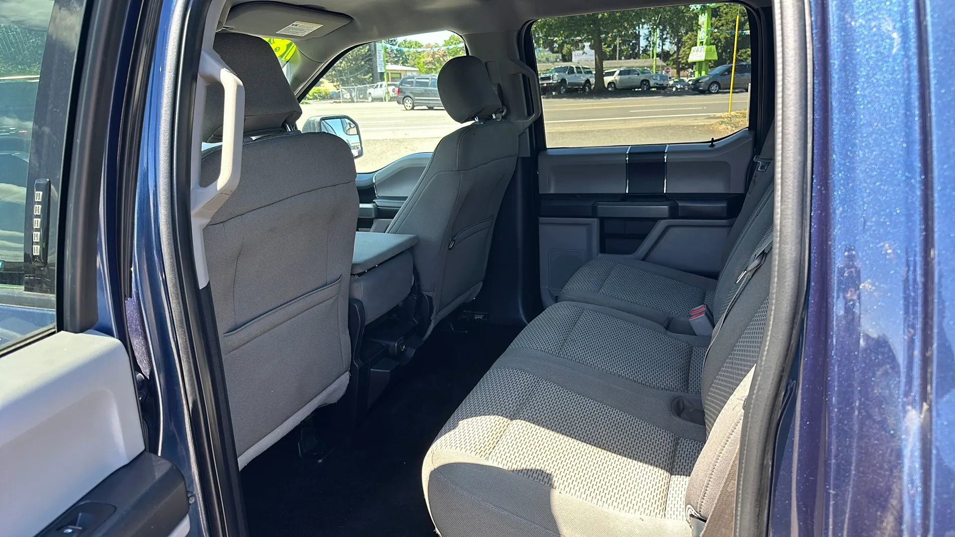 Used 2017 Ford F150 XLT image 8