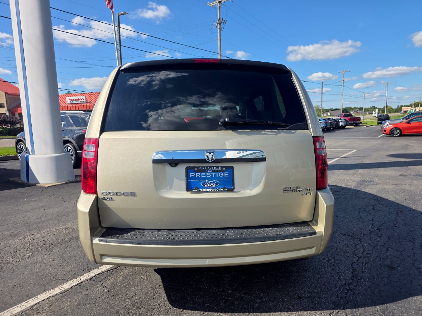 Used 2010 Dodge Grand Caravan SXT FWD image 6